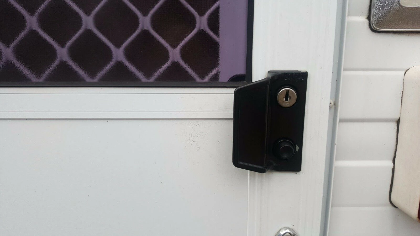 TRIMATIC CARAVAN DOOR LOCK COMPLETE OLD STYLE TRI JAYCO FRANKLIN MILLARD 014396 7 TRIMATIC CARAVAN DOOR LOCK COMPLETE OLD STYLE TRI JAYCO FRANKLIN MILLARD 014396 - Image 7